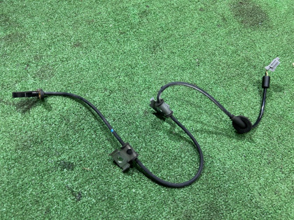 Датчик ABS передний правый BL9 BL5 BLE