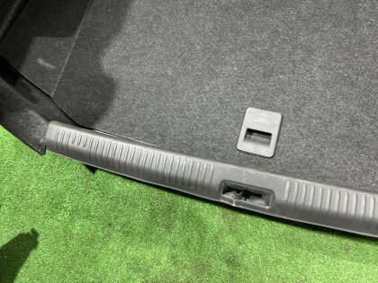 Обшивка багажника