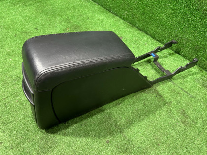 Бардачок подлокотник