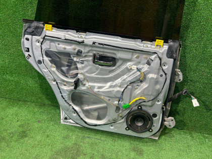 左リアドア SUBARU LEGACY OEM 60400AE410 BE5 2002 SILVER 01G