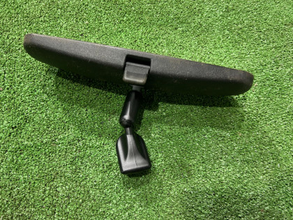 Зеркало заднего вида