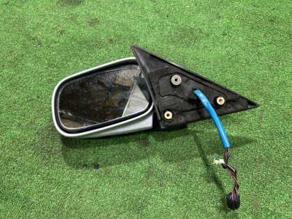 Зеркало левое