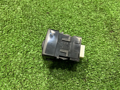 Кнопка корректора фар