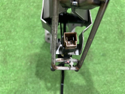 Концевик педали тормоза