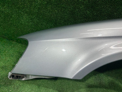 Крыло переднее левое