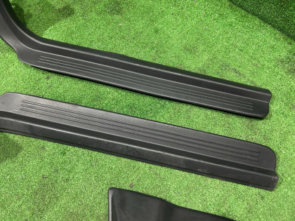 Накладки на пороги