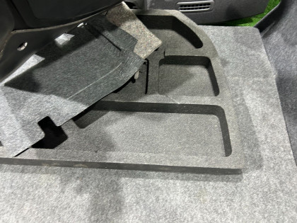 Обшивка багажника