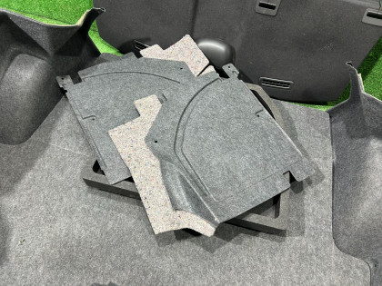 Обшивка багажника