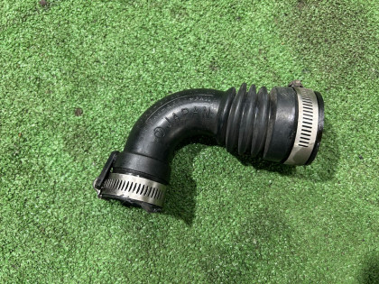 Патрубок интеркулера правый SUBARU LEGACY OEM 14462AA081 BE5 BH5 2002 EJ206 AT