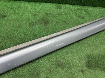 Порог правый