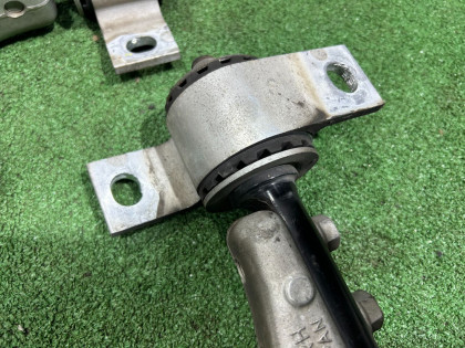 Рычаги передние SUBARU LEGACY OEM 20200FA071 20200FA061 BHE BH9 BH5 BE5 BE9 BEE 2002 EJ206 AT