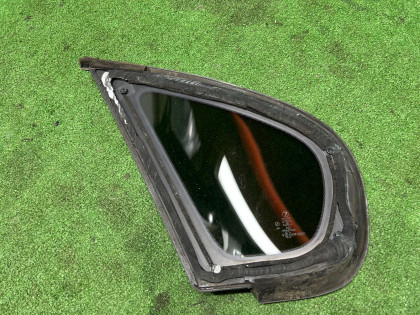 Стекло форточка правая