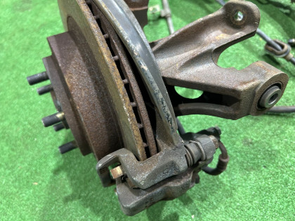 Ступицы задние SUBARU LEGACY OEM 28462AE011 28474AE000 20252AE001 26700AE030 BE5 2002 EJ206 AT