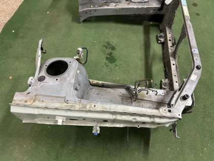 Painel frontal SUBARU LEGACY OEM 53060AE001, 53020AE081, 53020AE091, 53040AE000, 53060AE051 BE5 2002