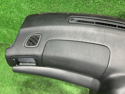 Торпедо черная SUBARU LEGACY OEM 66045AE000ML BE5 2002 SILVER 01G