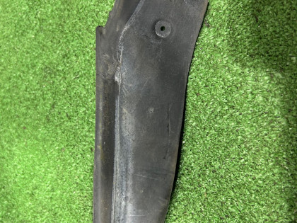 Уплотнитель дверей правый