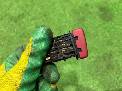 Кнопка аварийной остановки