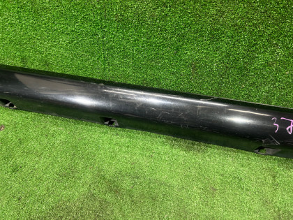 Порог левый