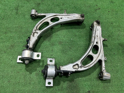Рычаги передние