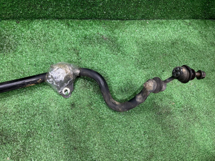 Стабилизатор передний