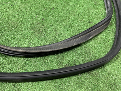 Уплотнитель багажника SUBARU FORESTER OEM 63516SA000 SG5 2007 BLACK 32J 32J