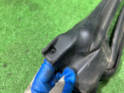 Уплотнитель дверей левый