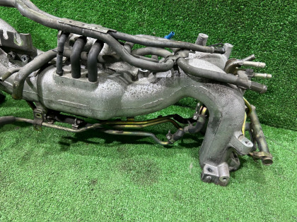 Впускной коллектор