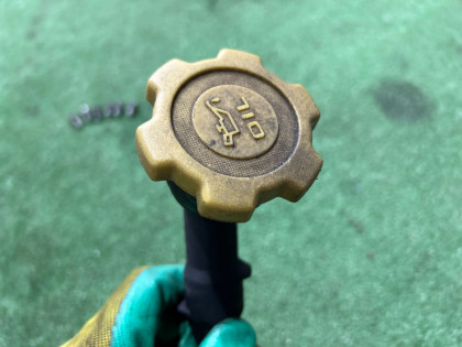 Горловина маслозаливная