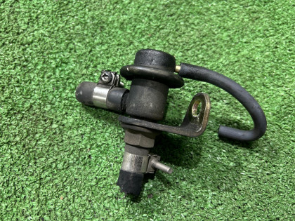 Регулятор давления топлива SUBARU LEGACY OEM 22670AA261 BE5 2002 EJ208 MT5