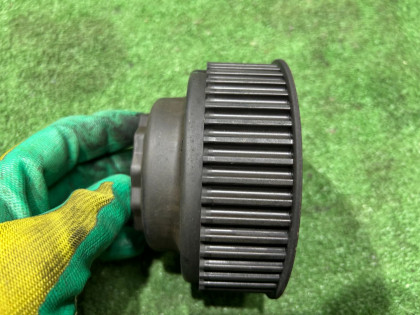 Шкив распредвала выпускной правый SUBARU LEGACY OEM 13049AA041 BE5 2002 EJ208 MT5