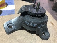 Подушка двс левая SUBARU LANCASTER OEM 41022AE110 BH9 2000 EZ30