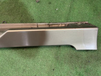 左门槛 цвет 8L5 SUBARU LANCASTER OEM 91111AE090MF BH9 2000 beige 8L5