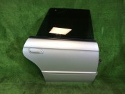 Puerta trasera derecha SUBARU LEGACY OEM 60400AE240, 60400AE140 BH9 1999 silver 792