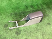 Glovebox and armrest SUBARU LANCASTER OEM 92111AE010AD BHE 2000 white pearl 081