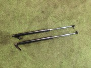 Амортизаторы пятой двери SUBARU LEGACY OEM 63260AE020, 63260AE030, 871068209, 871068210, S92503, BH9 1999 Silver 792