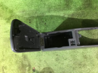 Porta-luvas e apoio de braço SUBARU LEGACY OEM 92060AC000MU BG9 1995 Black 47A
