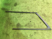 Молдинг бокового стекла левый 91012AC010 91011AC110 91011AC010 SUBARU LEGACY