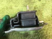 Soporte del motor izquierdo SUBARU LEGACY OEM 41022FA000 BG9 1995 EJ25D