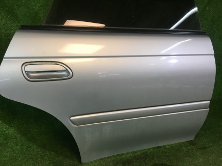 右后门 SUBARU LEGACY OEM 61400AC300 63210AC120NA BG5 1997 Silver 406