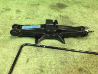 Домкрат SUBARU LEGACY OEM 97030FA070 BG5 1997