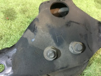 右发动机支座 SUBARU LEGACY OEM 41022AC001 BG5 1997 EJ20H