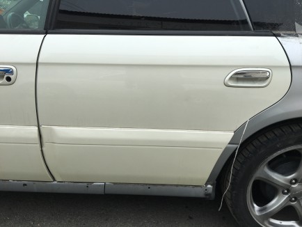 ประตูหลังซ้าย SUBARU LANCASTER OEM 60400AE430 BHE 2002 white pearl 07C