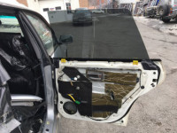 Porta traseira direita SUBARU LANCASTER OEM 60400AE420 BHE 2002 white pearl 07C