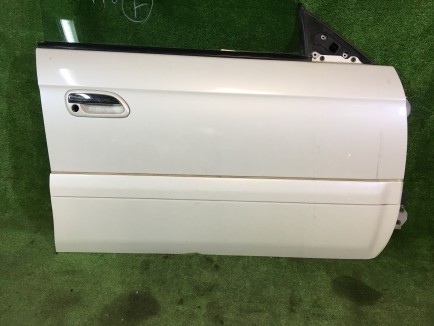 Right front door SUBARU LANCASTER OEM 60009AE040 60009AE060 BHE 2002 white pearl 07C