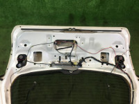 Tailgate SUBARU LANCASTER OEM 60800AE040 BHE 2002 white pearl 07C