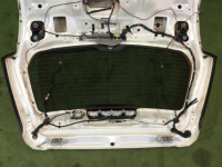 Tailgate SUBARU LANCASTER OEM 60800AE040 BHE 2002 white pearl 07C