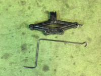 Домкрат SUBARU LANCASTER OEM 97030AC061 BHE 2002