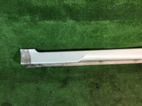 Embaladeira esquerda SUBARU LANCASTER OEM 91111AE090YF BHE 2002 white pearl 07C