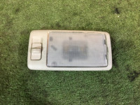 Plafón central SUBARU LANCASTER OEM 84601AE000GF BHE 2002 EZ30