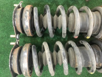 ストラット SUBARU OUTBACK OEM 20310AG500 20310AG510 20330AG680 20365AG240 20365AG2409L BP9 2005 EJ253
